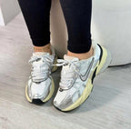 NIKE V2K RUN PARA DAMA